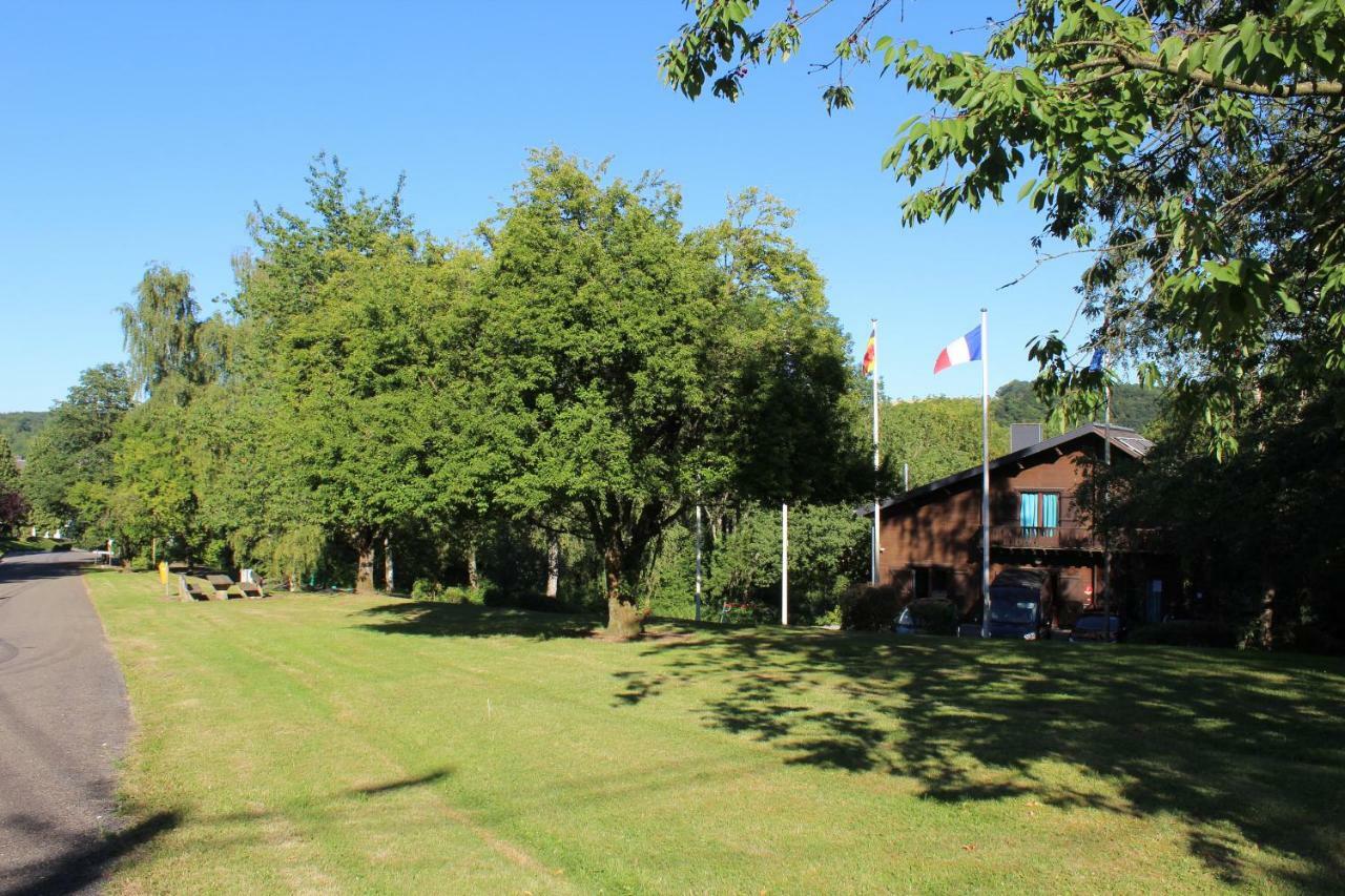 Au Bois Charmant Waulsort Kültér fotó