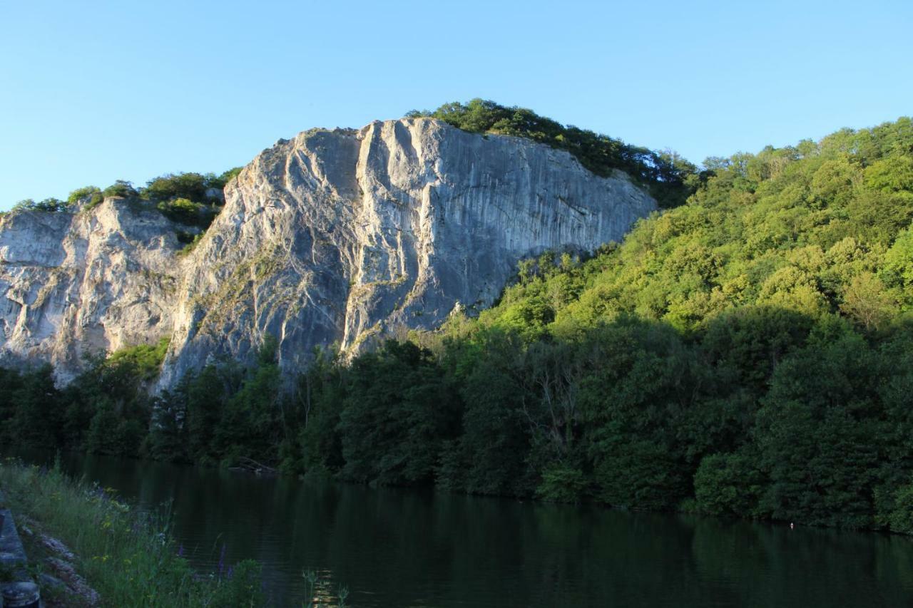 Au Bois Charmant Waulsort Kültér fotó